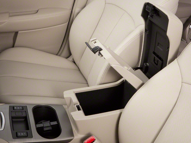 2011 Subaru Outback 3.6R Limited Pwr Moon/Nav