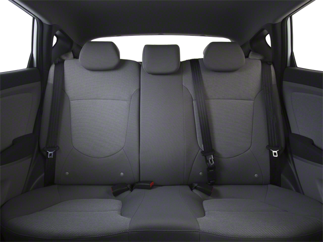 2012 Hyundai Accent 5-Door SE