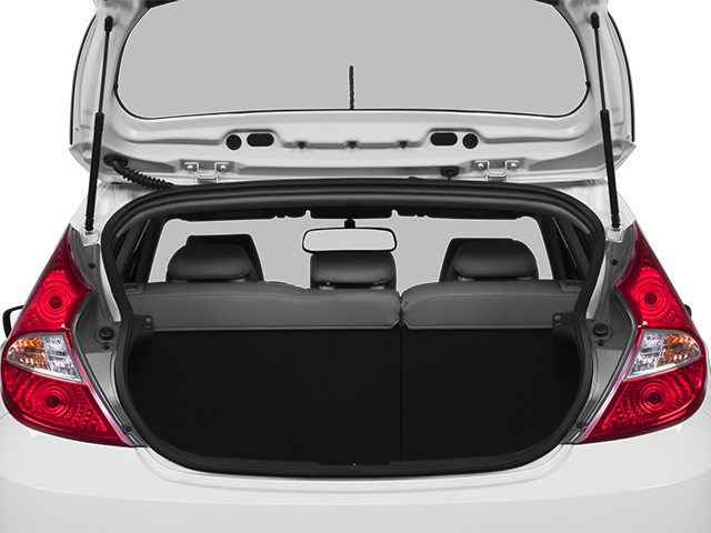 2013 Hyundai Accent 5-Door GS