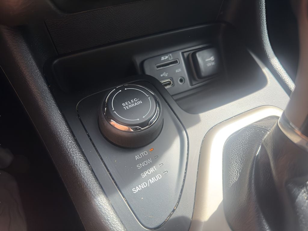 2017 Jeep Cherokee 75th Anniversary Edition