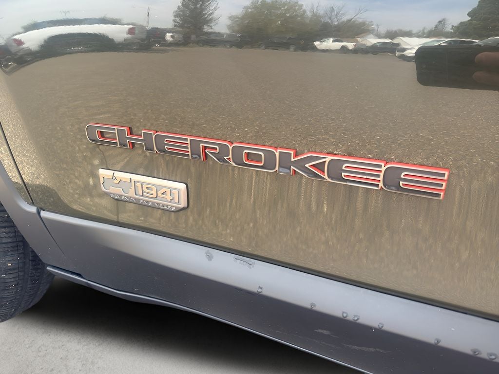 2017 Jeep Cherokee 75th Anniversary Edition