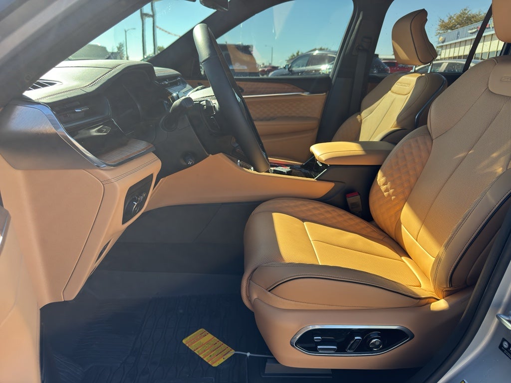 2026 Jeep Grand Cherokee Summit
