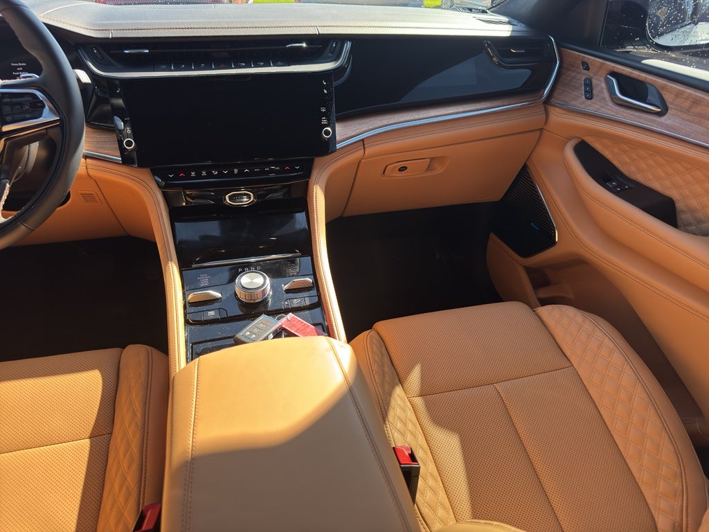 2026 Jeep Grand Cherokee Summit