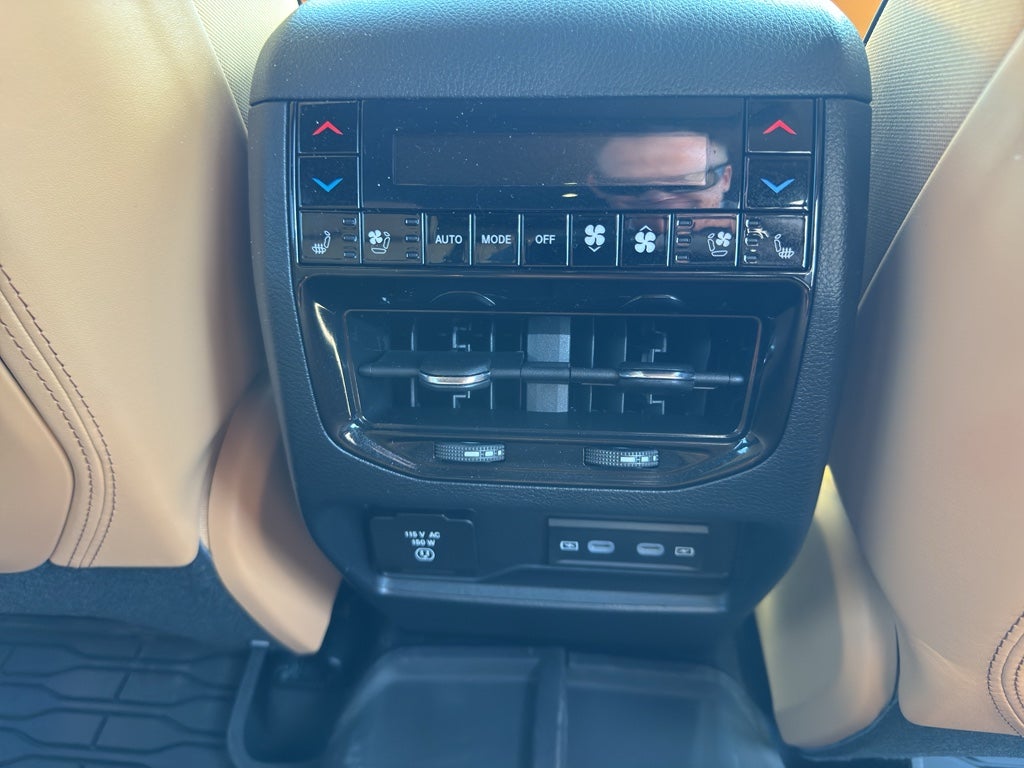 2026 Jeep Grand Cherokee Summit