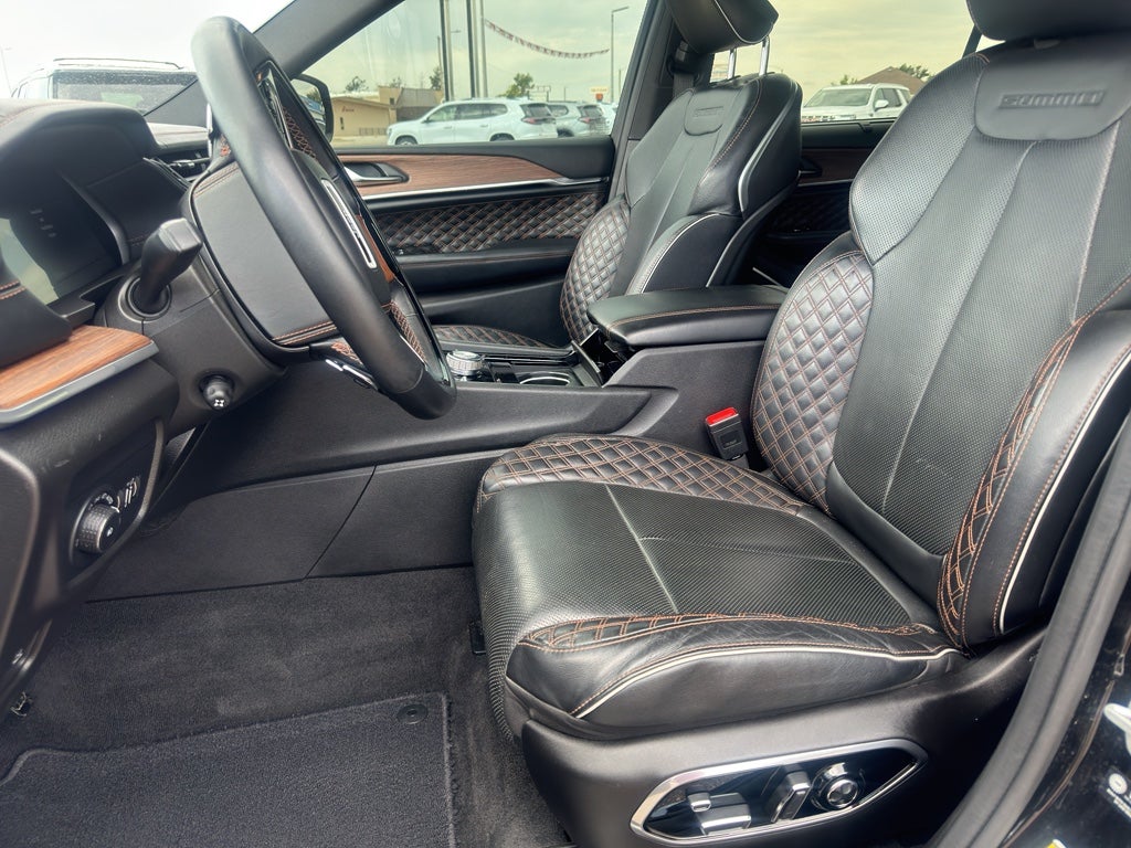 2022 Jeep Grand Cherokee L Summit