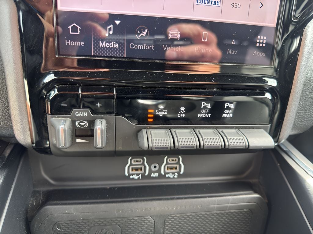 2025 RAM 1500 Laramie