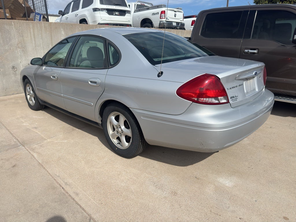 2004 Ford Taurus SES