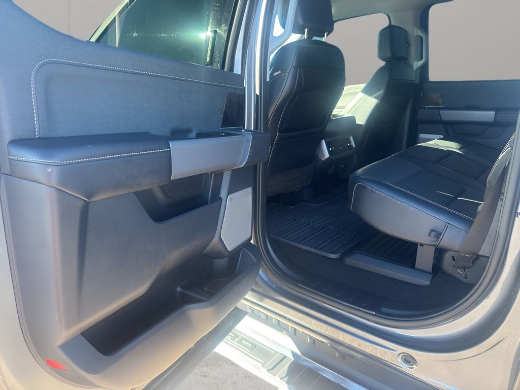 2023 Ford F-250 LARIAT