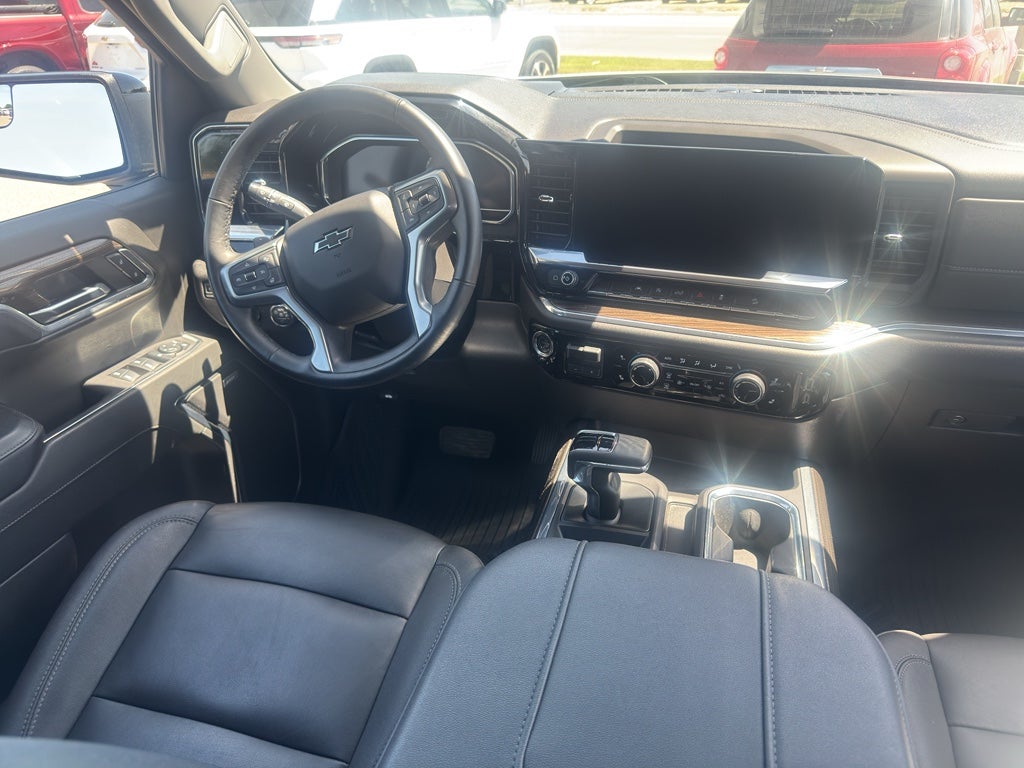 2024 Chevrolet Silverado RST