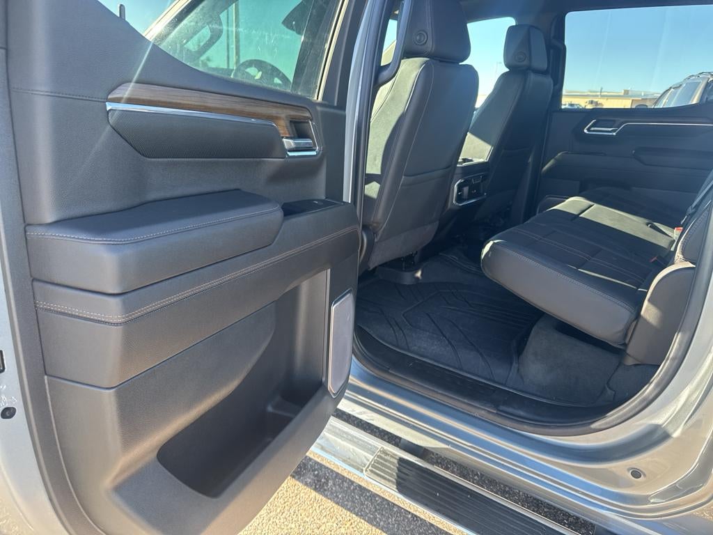 2023 Chevrolet Silverado High Country