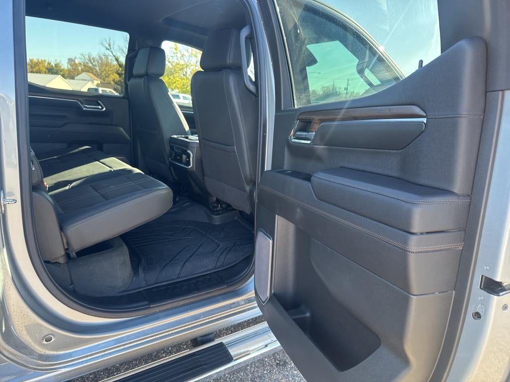 2023 Chevrolet Silverado High Country