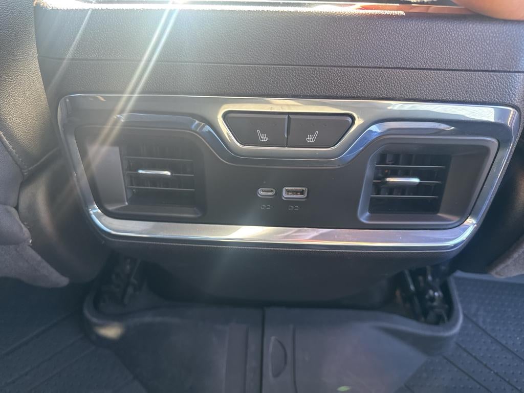 2023 Chevrolet Silverado High Country