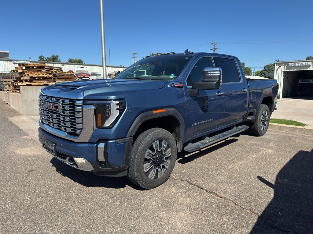 2025 GMC Sierra Denali