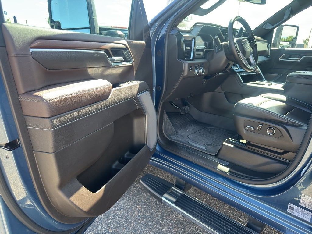 2025 GMC Sierra Denali