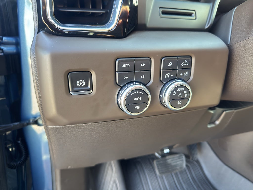 2025 GMC Sierra Denali