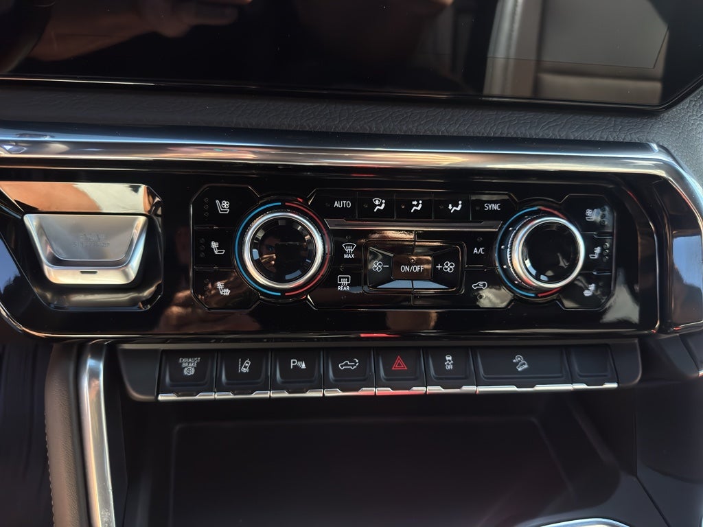 2025 GMC Sierra Denali