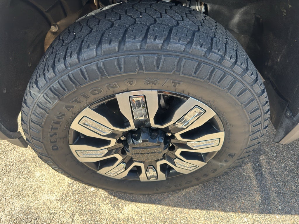2025 GMC Sierra Denali