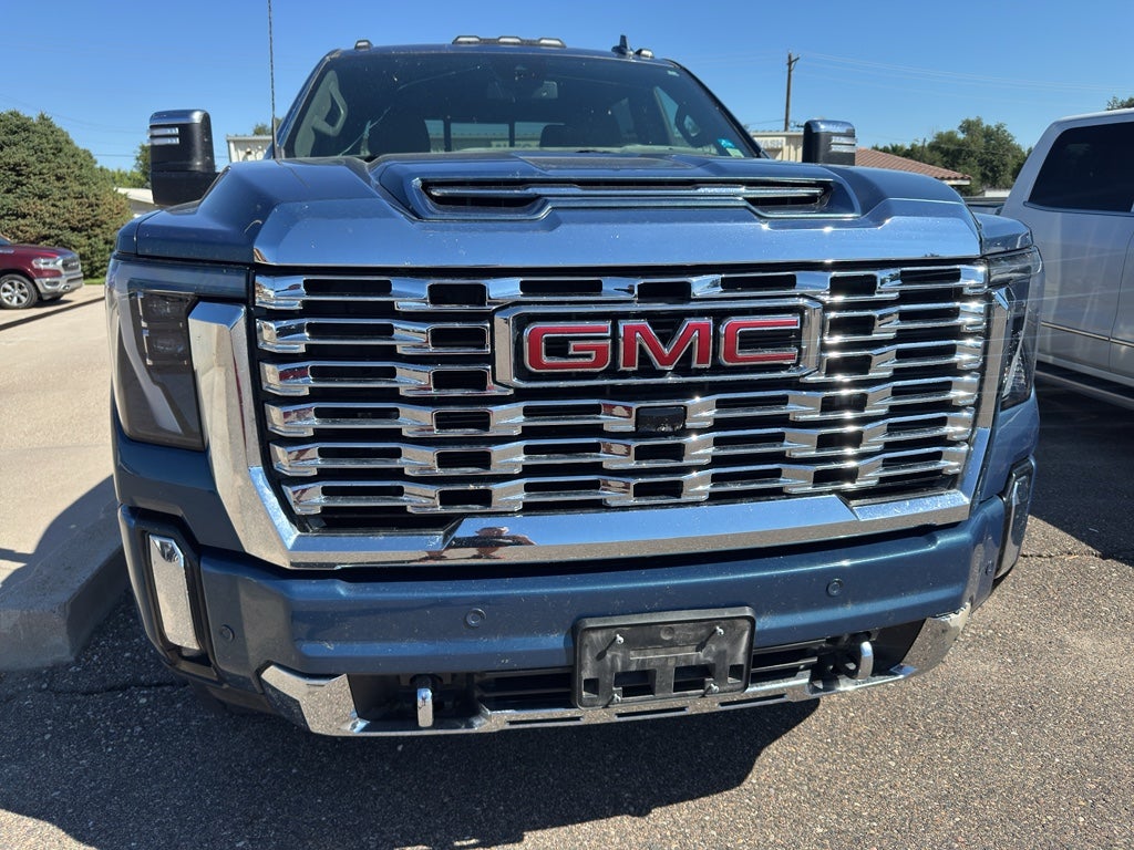 2025 GMC Sierra Denali