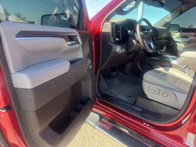 2025 GMC Sierra SLT