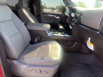 2025 GMC Sierra SLT