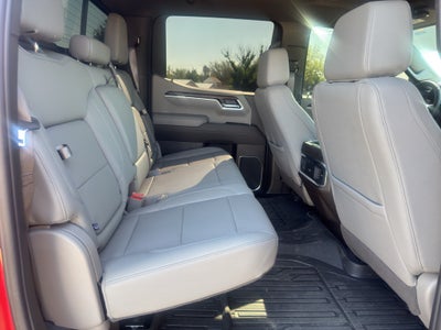 2025 GMC Sierra SLT