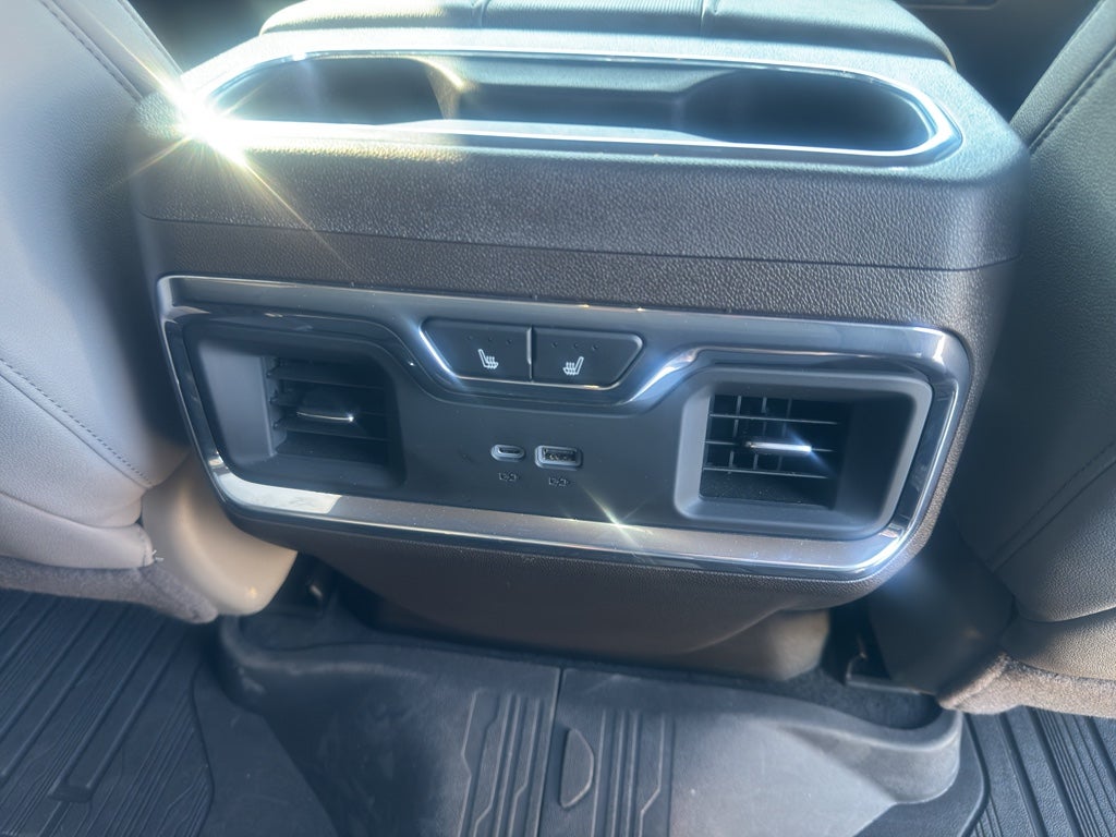 2025 GMC Sierra SLT