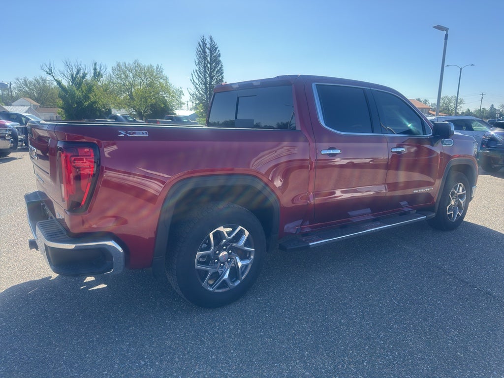 2025 GMC Sierra SLT