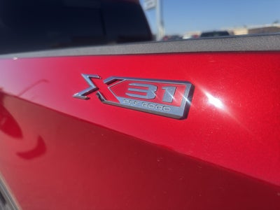 2025 GMC Sierra SLT