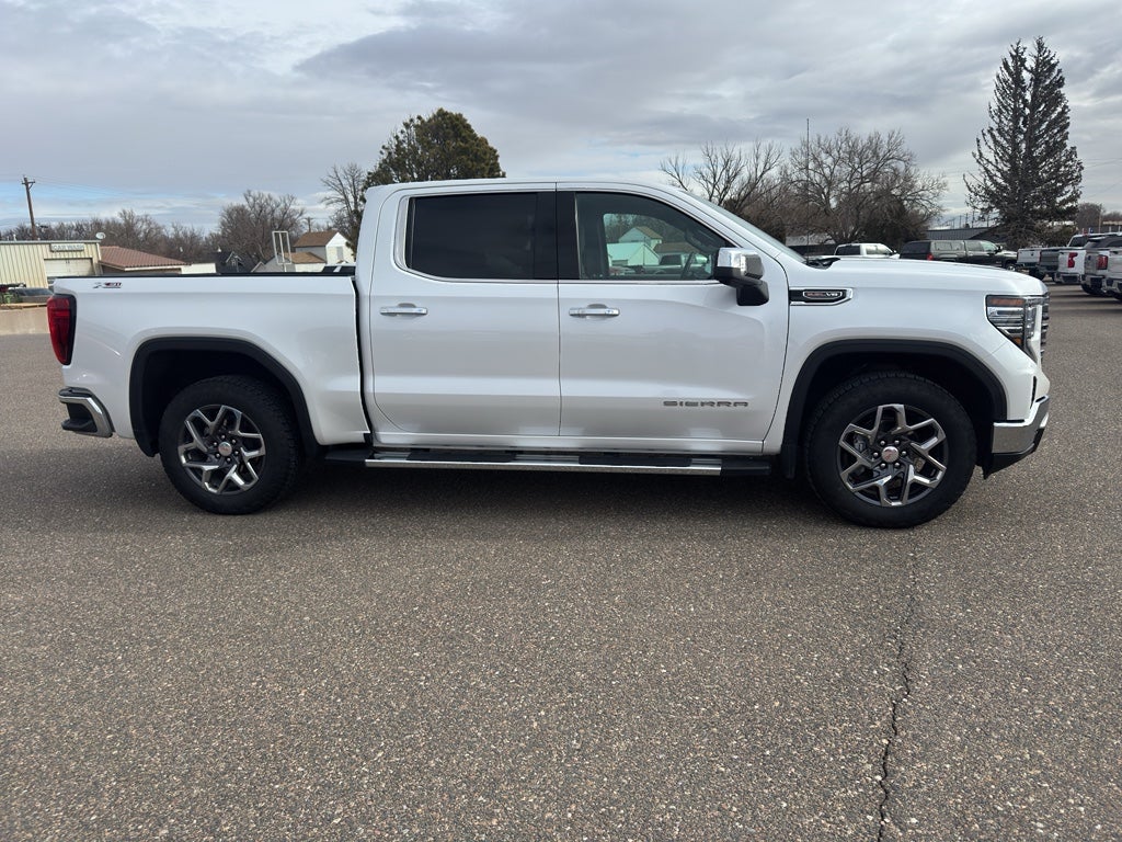 2025 GMC Sierra SLT