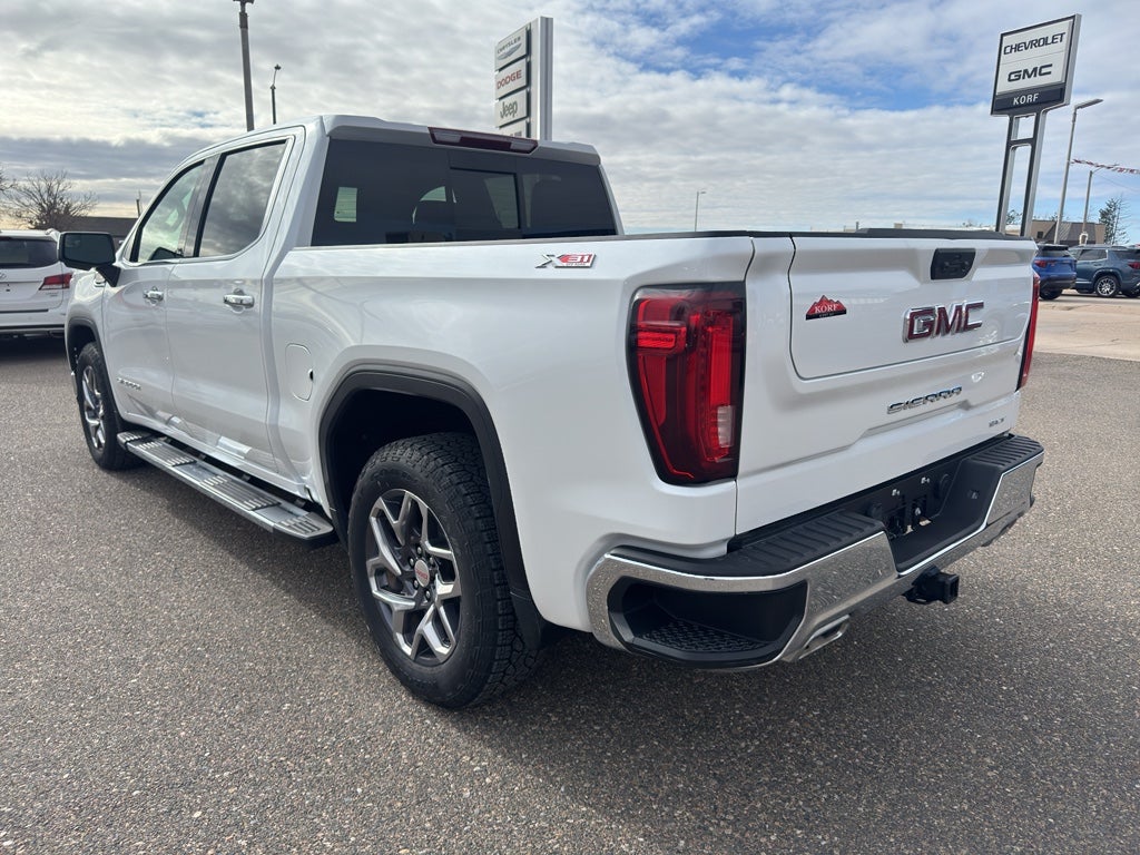 2025 GMC Sierra SLT