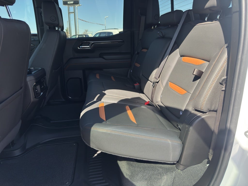 2025 GMC Sierra AT4