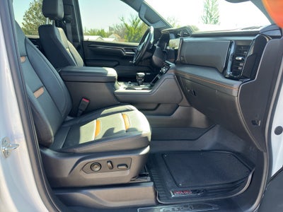 2025 GMC Sierra AT4