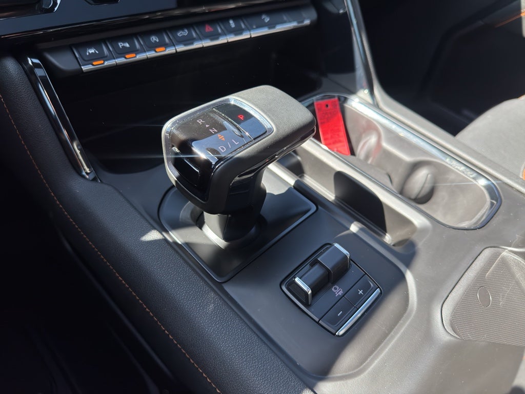 2025 GMC Sierra AT4