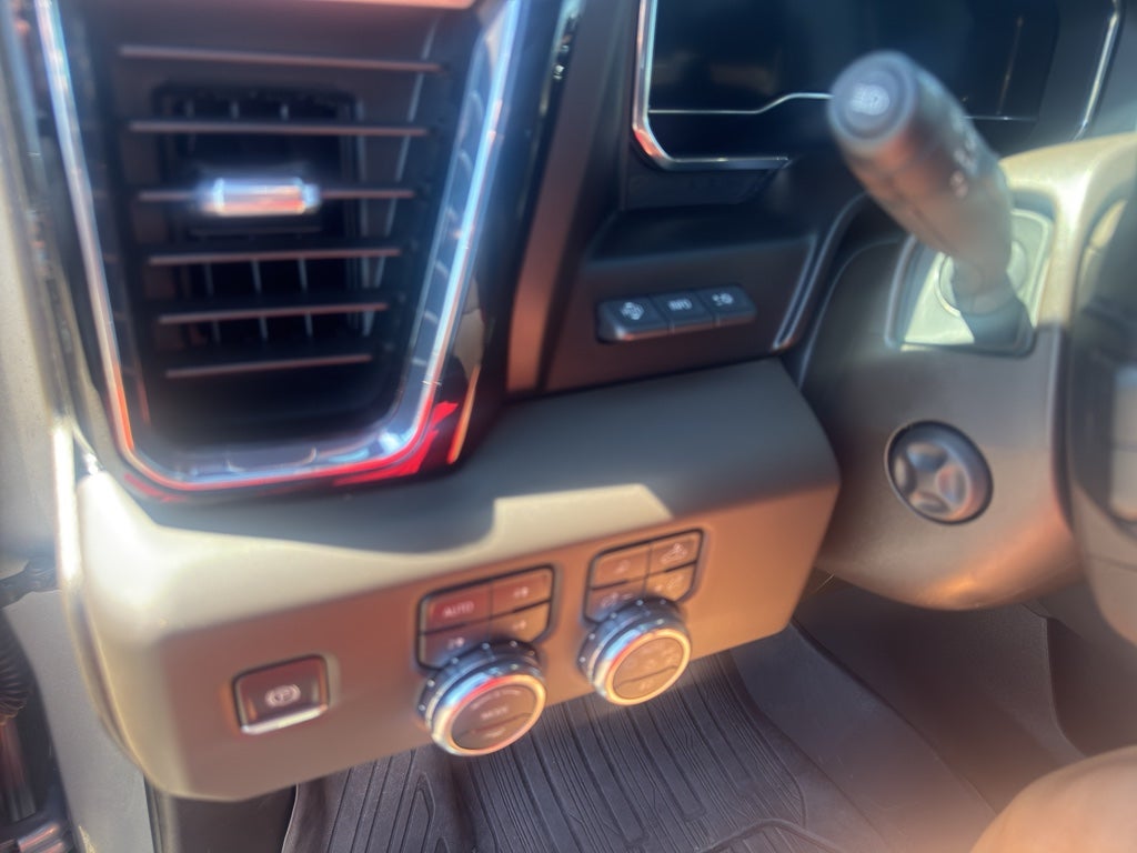 2025 GMC Sierra Denali