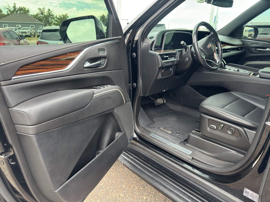 2021 Cadillac Escalade Luxury