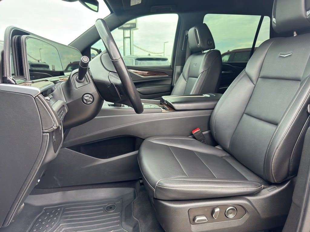 2021 Cadillac Escalade Luxury