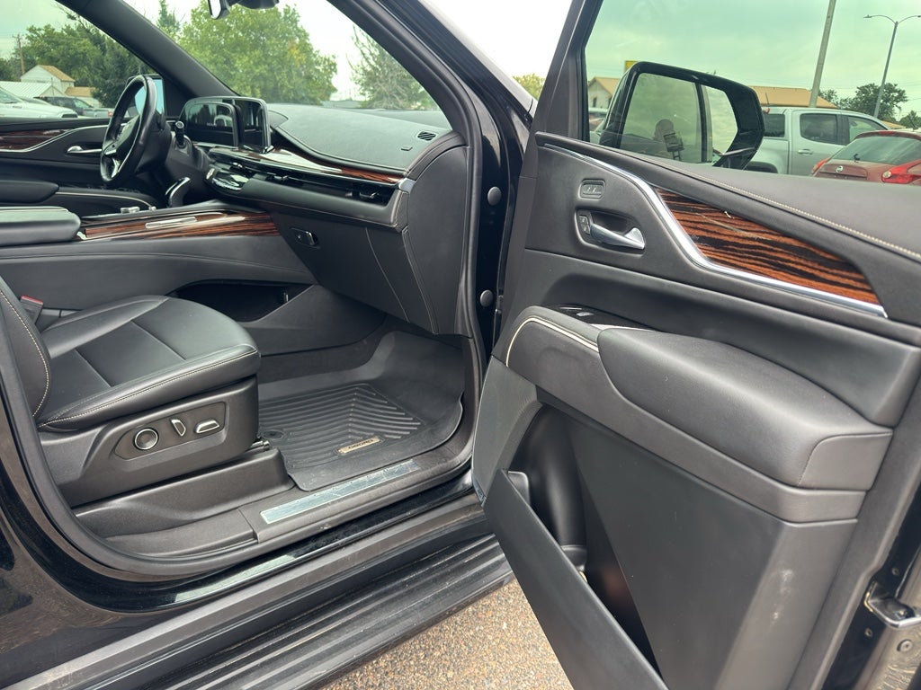 2021 Cadillac Escalade Luxury
