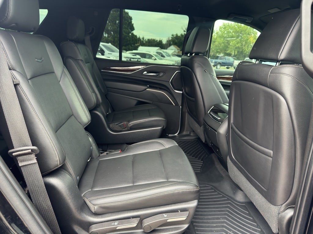 2021 Cadillac Escalade Luxury