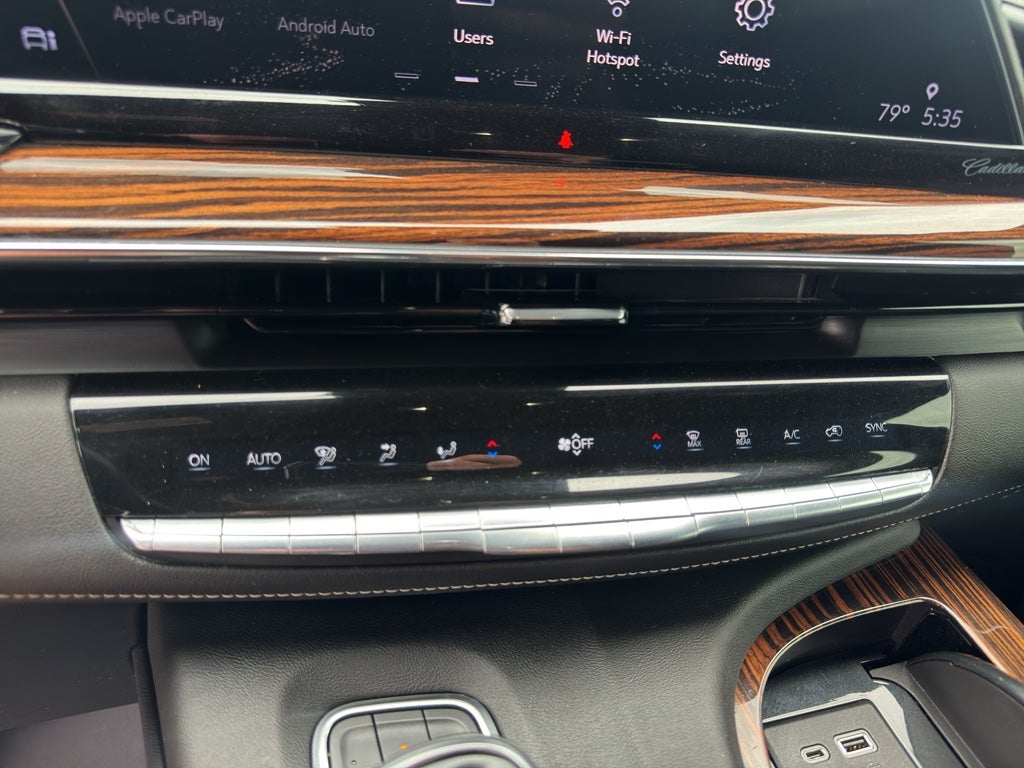 2021 Cadillac Escalade Luxury