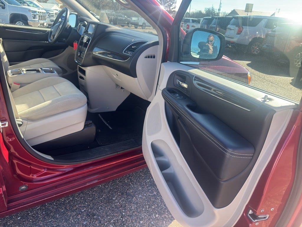 2012 Chrysler Town & Country Touring