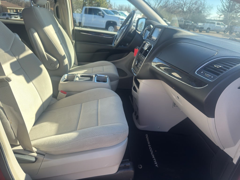 2012 Chrysler Town & Country Touring