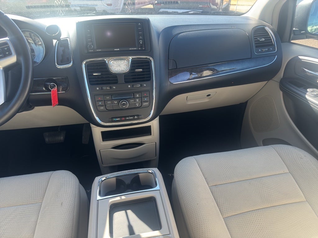 2012 Chrysler Town & Country Touring