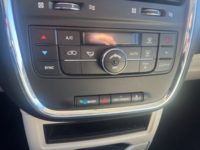 2012 Chrysler Town & Country Touring