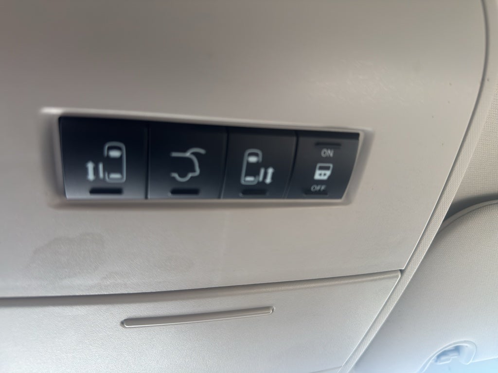 2012 Chrysler Town & Country Touring