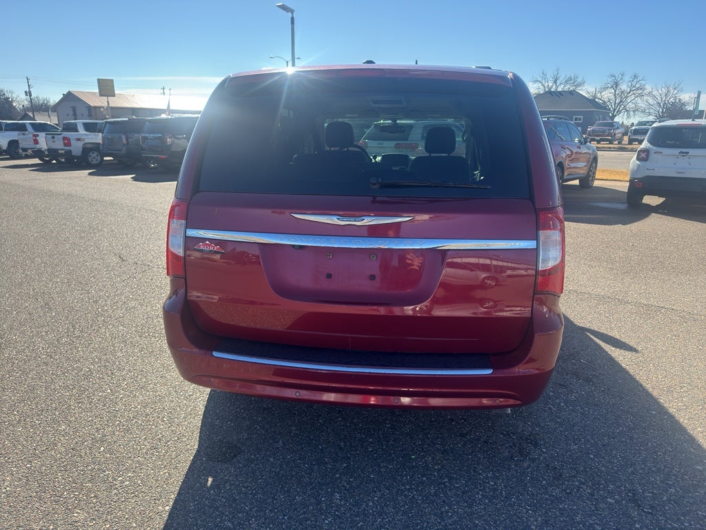 2012 Chrysler Town & Country Touring