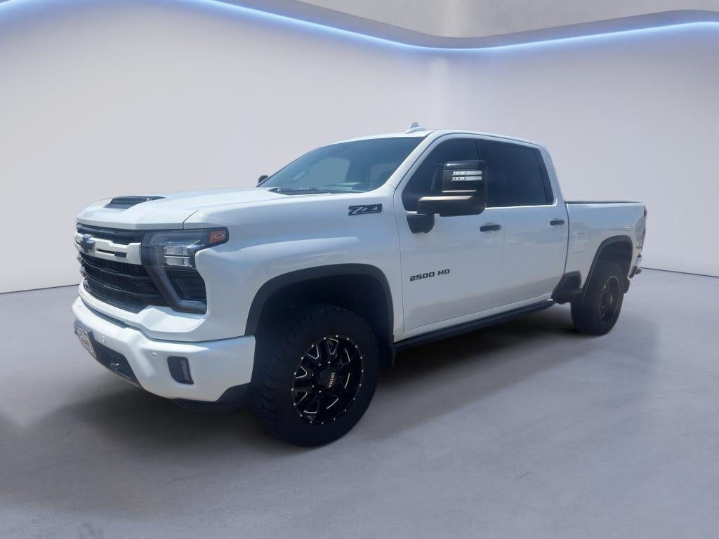 2024 Chevrolet Silverado LTZ