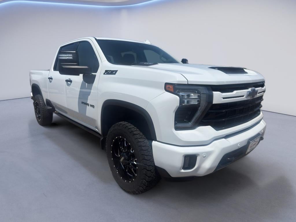 2024 Chevrolet Silverado LTZ
