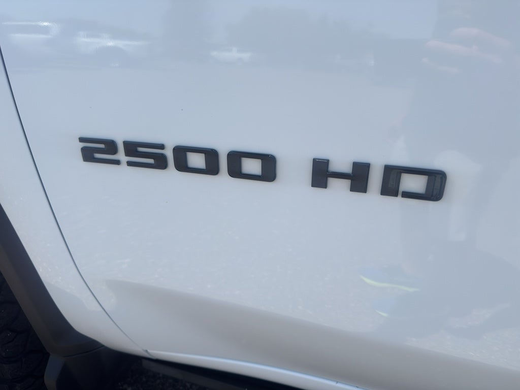 2024 Chevrolet Silverado LTZ