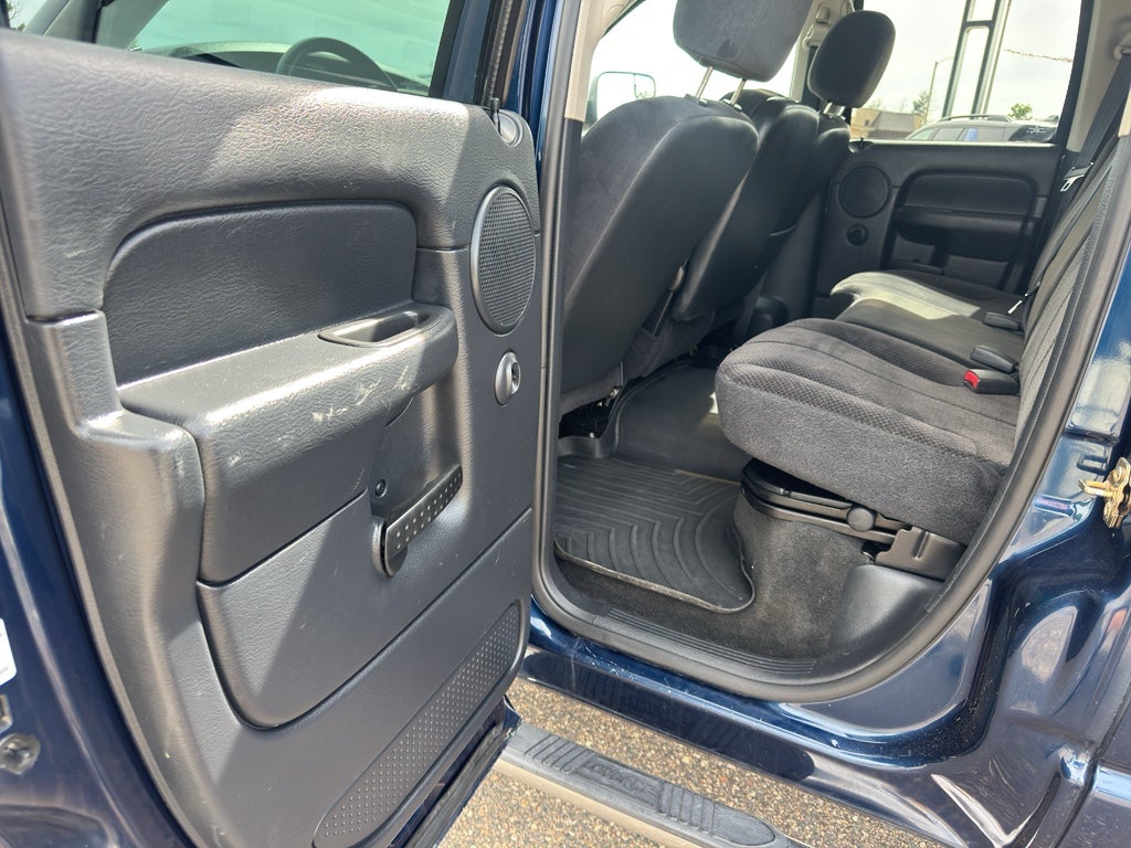 2003 Dodge Ram Pickup Base