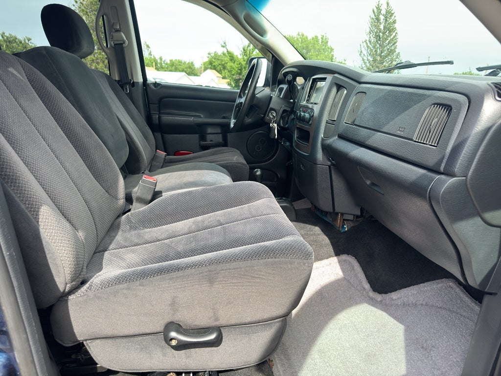 2003 Dodge Ram Pickup Base